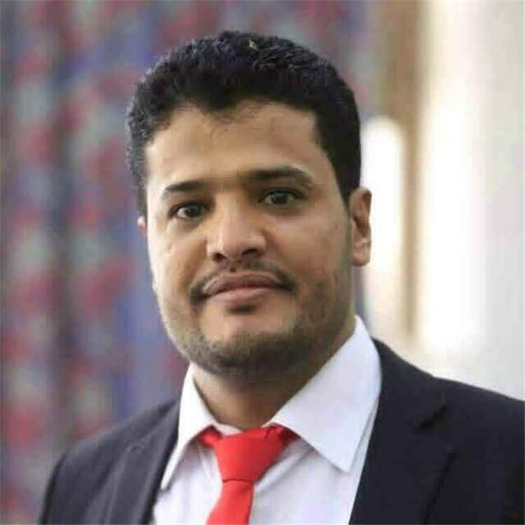 توضيح هام صادر عن وزير الإعلام معمر الارياني بشأن واقعة احتجاز الصحفي حمود هزاع في #مأرب