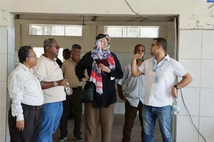 وفد من برنامج الأمم المتحدة الإنمائيUNDPيتفقد ميناء الاصطياد ومركز إنزال الدوكيارد بعدن