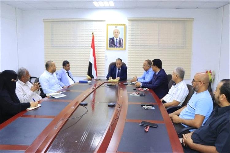 الاشول يؤكد ان المخزون الاستراتيجي من القمح والدقيق يكفي لأكثر من ثلاثة أشهر ....