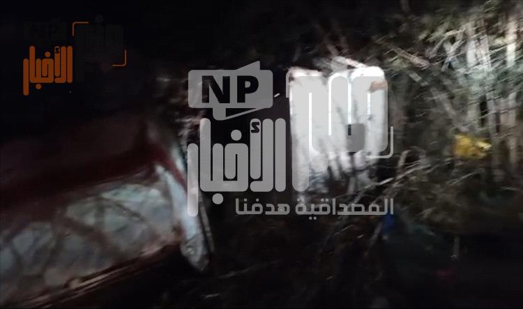 عاجل: انقلاب مقطورة وقود غرب أحور في أبين أثناء توجهها إلى عدن(صورة أولية)
