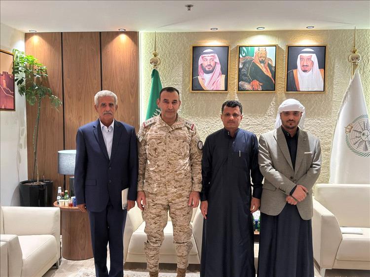 رئيس العمليات المشتركة بالتحالف العربي يجتمع بقيادات عسكرية جنوبية