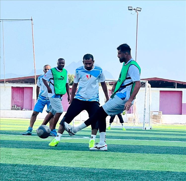 الشباب والرياضة يرافق مصافي عدن إلى نهائي كأس عدن الخماسية للشركات والمؤسسات