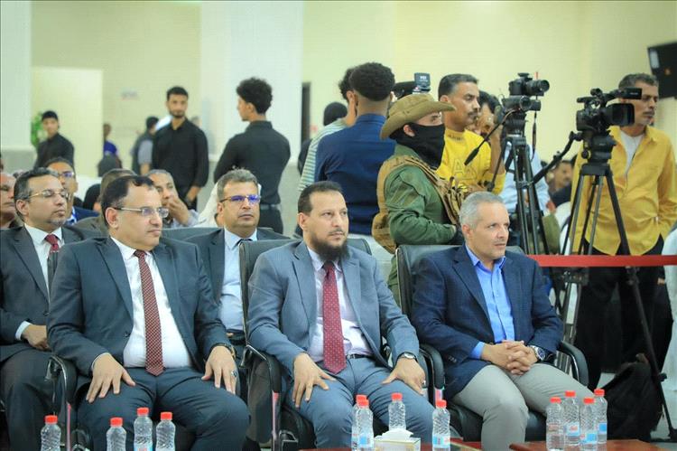 عدن تنهض بالعمل… ومعرض البن والتمر يجسد ثروة الوطن