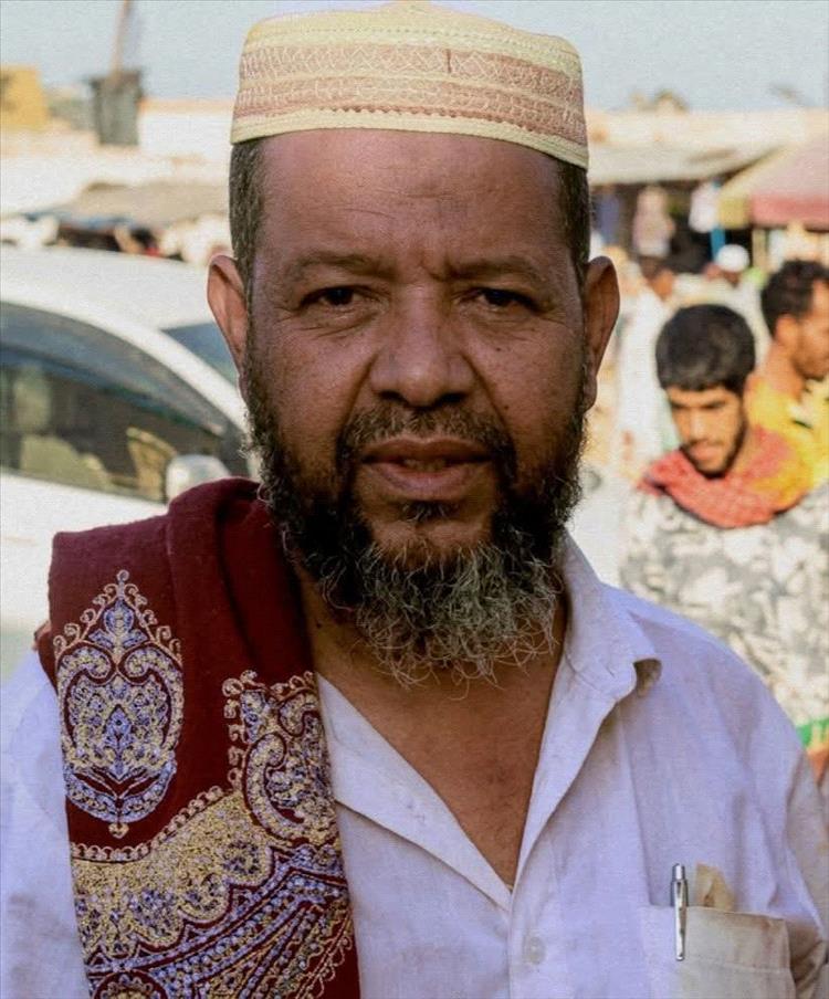 انتقالي مديرية حجر حضرموت يعزي في وفاة المناضل سالم عبدالله باقاسم