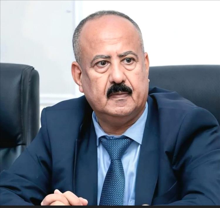 اتهامات خطيرة بتهريب المشتقات النفطية في شبوة: الإعلامي أحمد سعيد كرامة يطالب وزير النقل بالتحرك العاجل