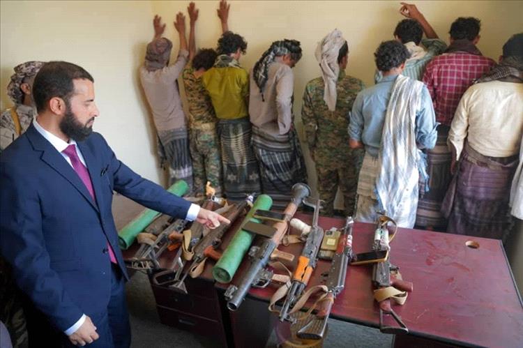 عاجل:المحافظ مختار الرباش يقود حملة حاسمة شرق زنجبار.. ضبط عناصر بلاطجة وإنهاء نقطة غير قانونية