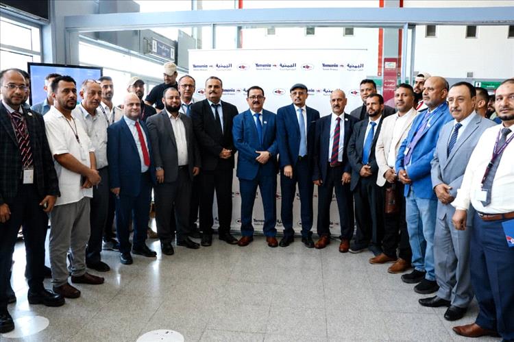 اليمنية تدشن أولى رحلات نقل الحجاج من مطار عدن الدولي لموسم حج 1447هـ..