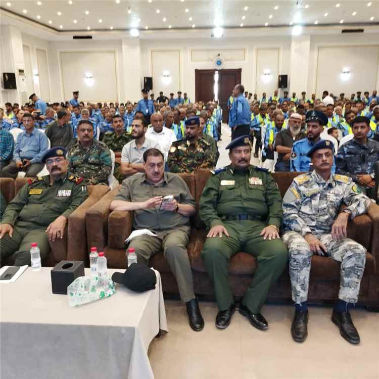 إدارة شرطة السير بعدن تختتم فعاليات أسبوع المرور بحفل خطابي وتكريمي
