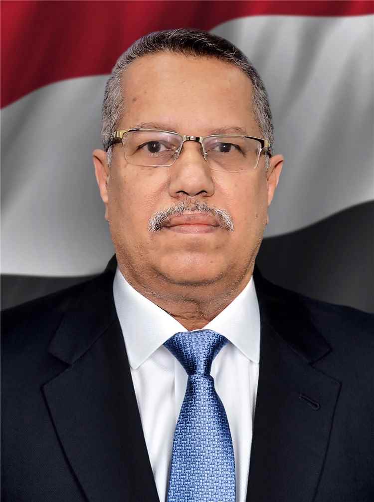 غالب منصور يرد على رسالة بن دغر بقراءة سياسية : المؤتمر أمام مرحلة تتطلب توحيد الصفوف وتفعيل المؤسسات