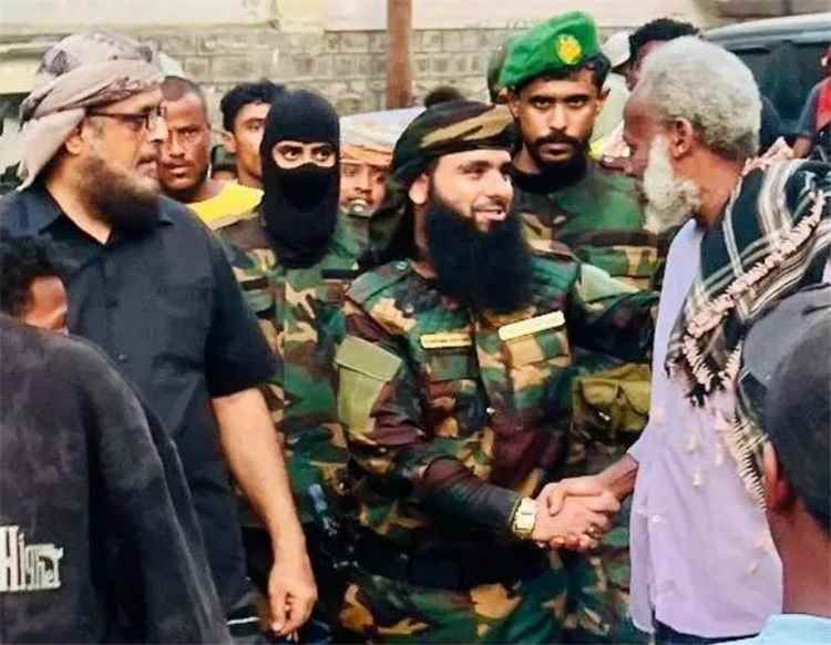 بإشراف المجلس المحلي وحضور المقدم الجعدني شباب التواهي ينظمون ندوة توعوية حول مخاطر المخدرات.