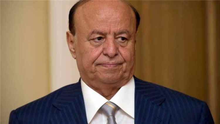الصحفي غمدان اليوسفي يثير الجدل بشأن دفن الرئيس هادي خارج اليمن: “أعيدوا جثمانه إلى أرضه”