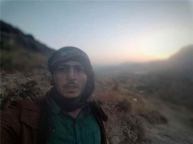 عاجل:شاهد صورة أولية يظهر فيها..إفشال هجوم ح~وثي للسيطرة على جبل هان المدخل الغربي لتعز