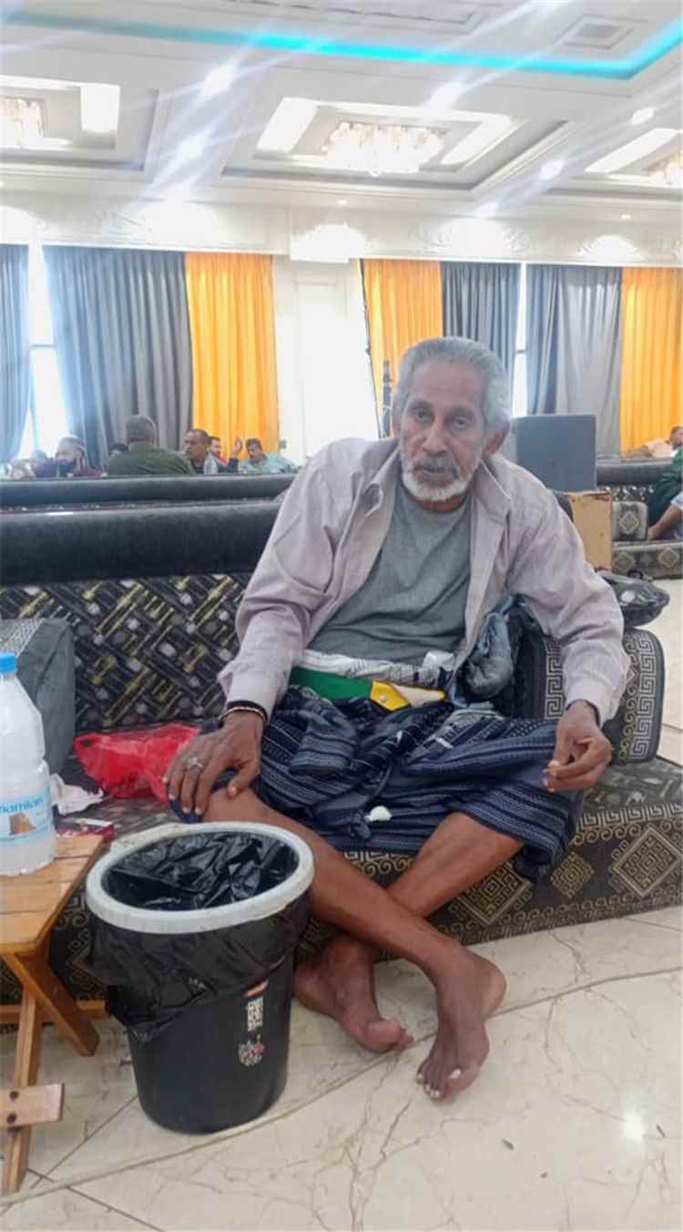أهالي خنفر وزنجبار يناشدون المحافظ: أنقذوامستشفى الرازي بجعار حياة اطفالنا في خطر