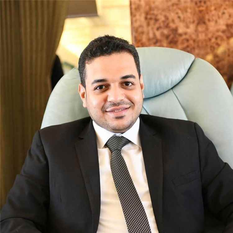 عاجل... نجل رئيس مجلس النواب: تعز وأبناؤها باقون وستظل قلعة للصمود