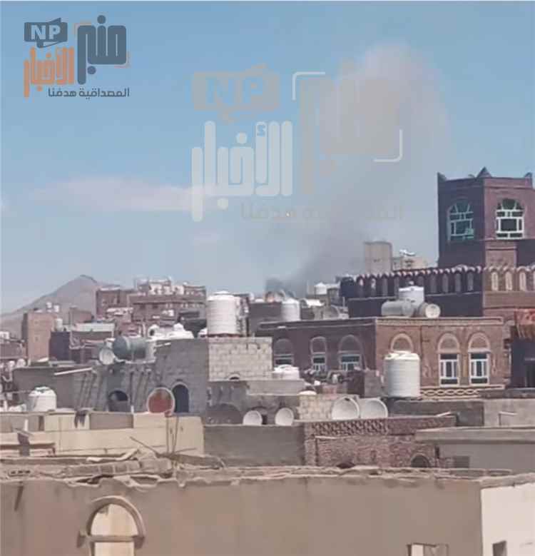 عاجل:شاهد صورة أولية.. كيف تحول موقع استراتيجي جراء غارة جوية في صنعاء