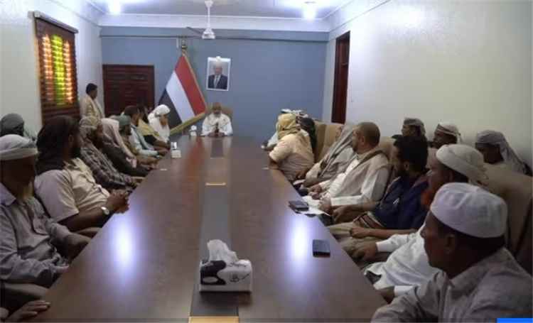 محافظ الحديدة يلتقي خطباء ودعاة المحافظة ويدعو إلى مواجهة خطاب التحريض والكراهية.