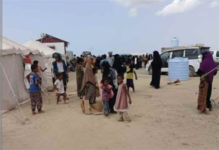 جراء التصعيد الحو..ثي ارتفاع أعداد النازحين إلى أكثر من 200 ألف شخص في اليمن.