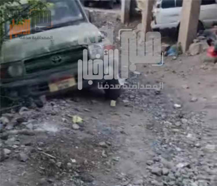 عاجل :كمين محكم في جبهة الأقروض بتعز.. الجيش والمقاومة يسيطران على طقم ح~وثي ويسقطان قتلى وجرحى