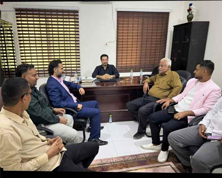 مدير عام إعلام عدن يناقش مع مديري مكاتب الإعلام بالمديريات تطوير الأداء الإعلامي وإطلاق الموقع الرسمي للعاصمة