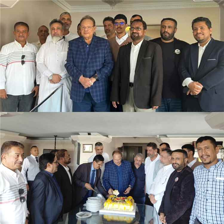 الرئيس علي ناصر محمد يلتقي عددًا من أبناء الجالية اليمنية في القاهرة احتفاءً بالذكرى الـ63 لثورة 14 أكتوبر المجيدة