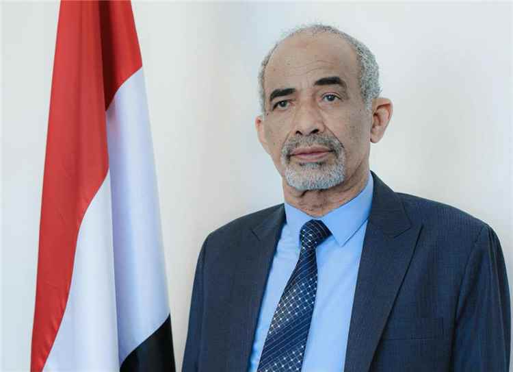 عاجل: في اول تعليق له عن استهداف قصر معاشيق في العاصمة عدن.. الفريق الصبيحي يجدد بتنفيذ هذه الخطوة