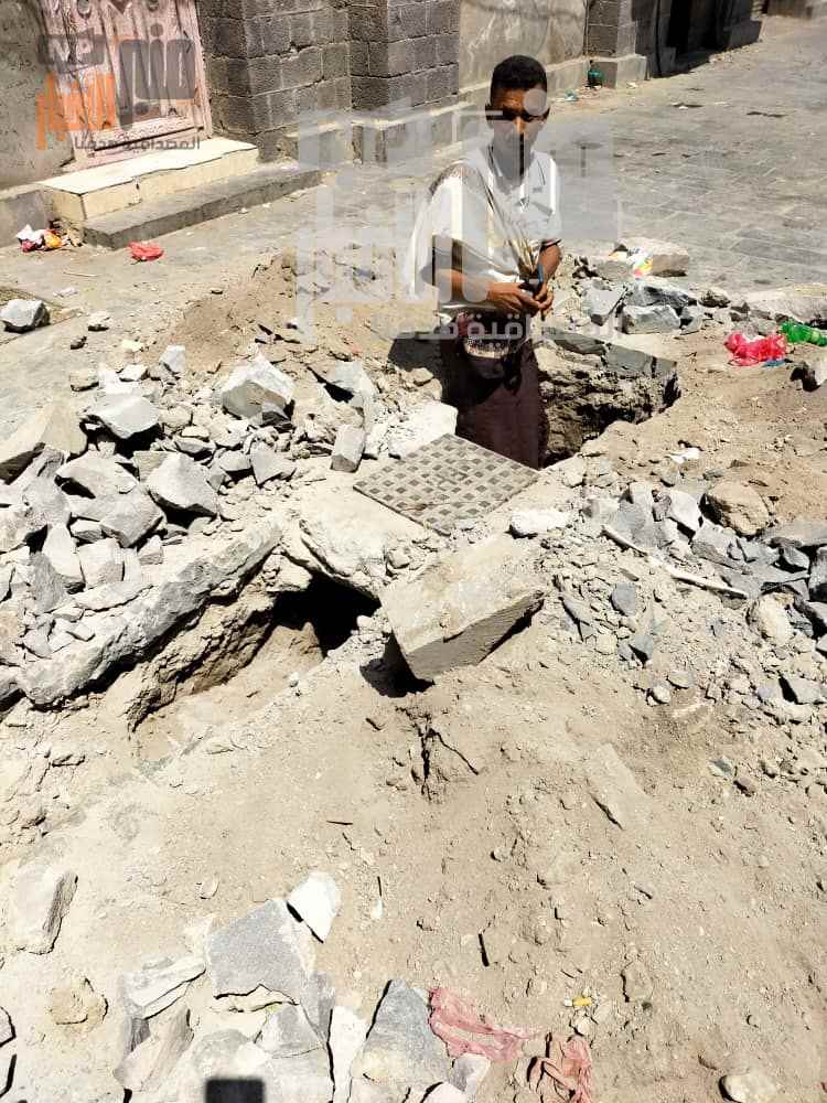 أهالي حوش الأبكاري بالتواهي يوجهون رسالة شكر وتقدير لقيادة المديرية وفرق المياه بعد إعادة إيصال المياه إلى منازلهم