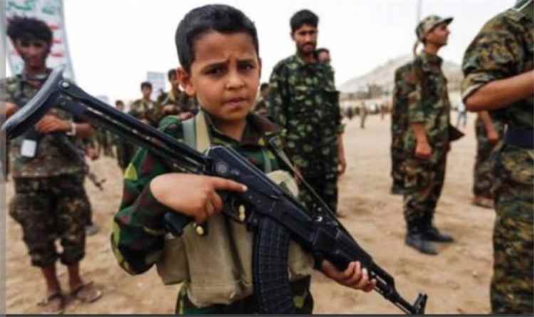 تقرير حقوقي: تصعيد الحو..ثيين في تجنيد الأطفال والزج بهم نحو محارق الموت بالجبهات..