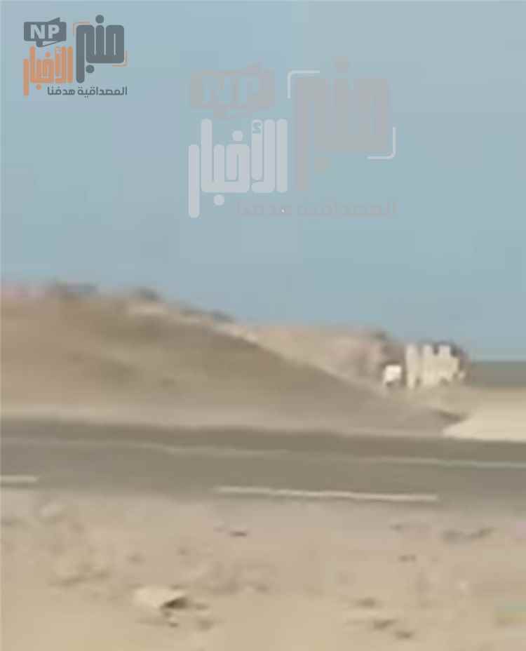 عاجل:إليكم أول صورة توثّق لحظة تحرير كبرى معسكرات الح~وثي عند بدء العمليات العسكرية في باب المندب بمشاركة العمالقة الجنوبية ودرع الوطن