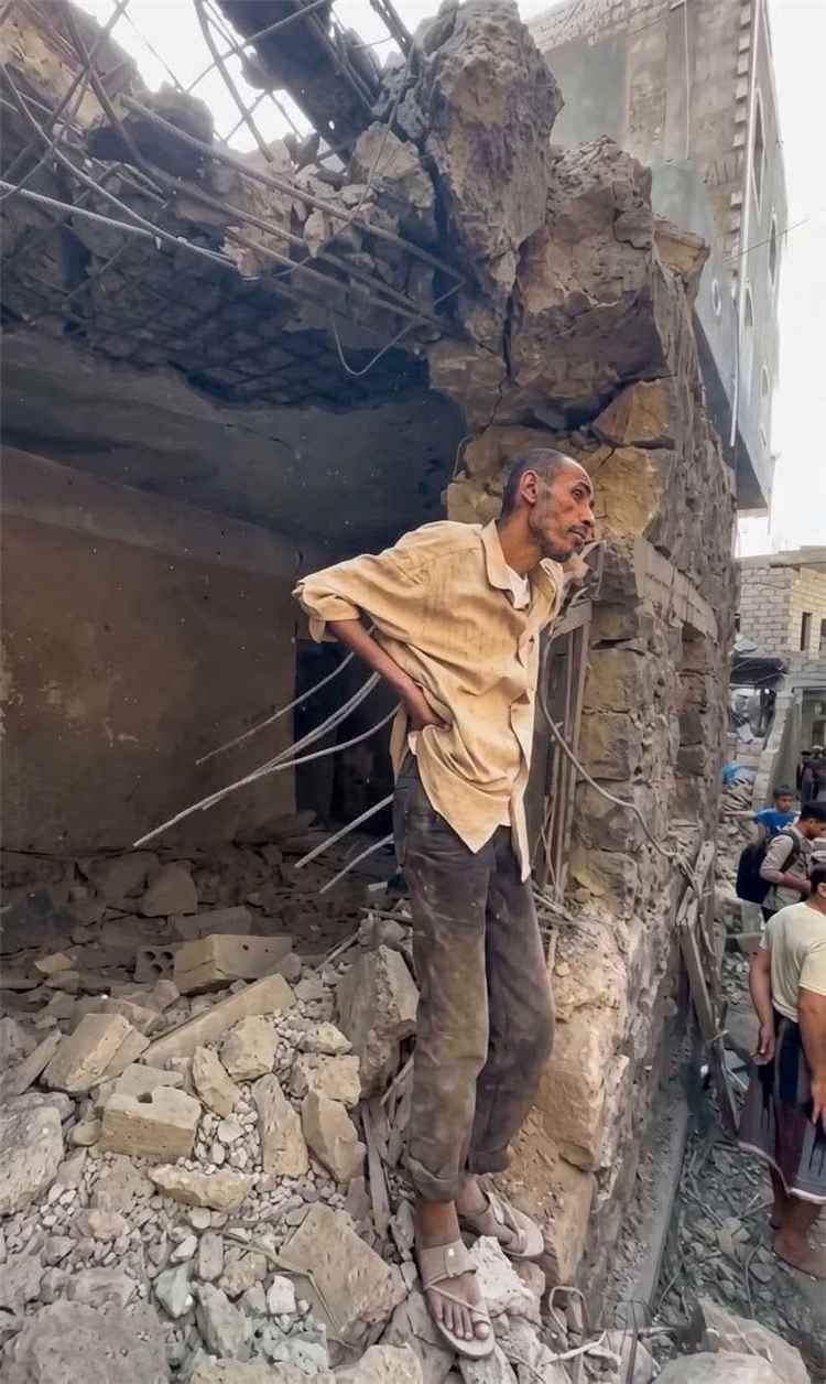 تحركات يمنية في 3 عواصم أوروبية للتنديد بحصار تعز والقصف الح~وثي