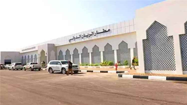 عاجل: مصدر يكشف لمنبر الأخبار.. حقيقة تواجد قوات عسكرية داخل مطار الريان