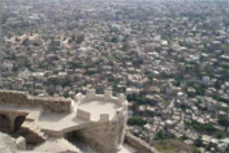 سقوط 23 مدنيا بين شهيد ومصاب في تعز جراء قصف وقنص حو..ثي .