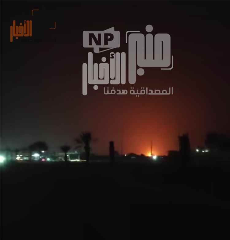 عاجل:شاهد لحظة انفجار صاروخ ح~وثي في محيط مطار الريان بالمكلا
