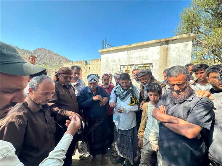 انفراجة مرتقبة لأزمة المياه في رخمة بيافع.. اتفاق على فتح بئر الضاب الجوفية لإغاثة الأهالي
