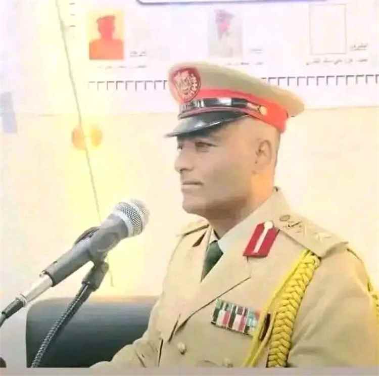 عاجل:خسارة كبيرة لقوات الشرعية في تعز باستشهاد ضابط بارز  وثلاثة من مرافقيه بقصف ح~وثي في جبهة الشقب
