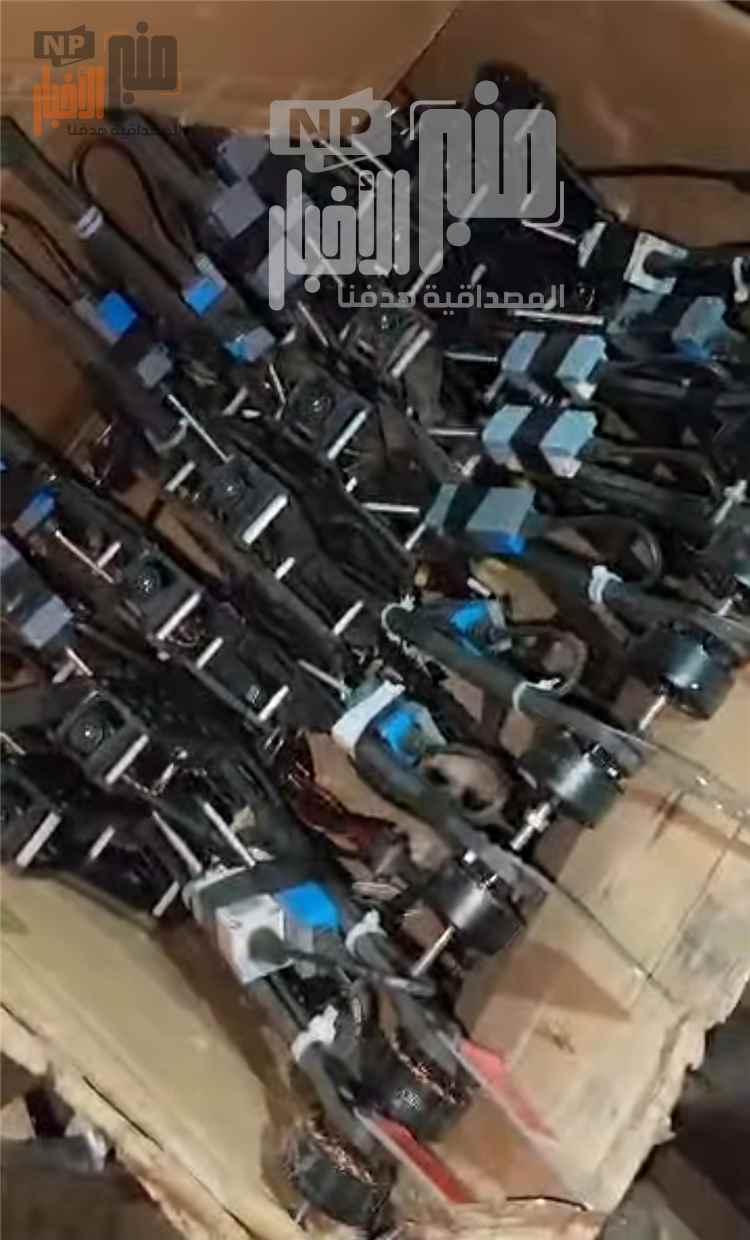 عاجل:لحج.. حملة شباب صبر تعلن ضبط طائرات مسيّرة وأجهزة تشويش وأسلحة داخل منزل مستأجر والقبض على شخصين