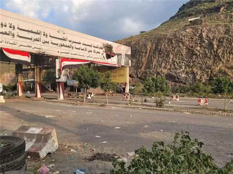 أحمد الشلفي يكشف الأهمية الاستراتيجية للسيطرة على تبة الميدان وحدائق الصالح غربي تعز