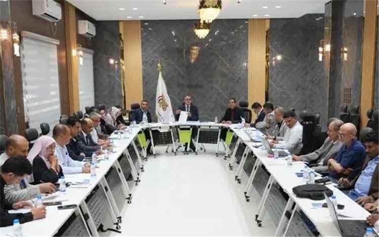 االجنة الوطنية للطوارئ تناقش خطة الاستجابة للطوارئ الصحية..