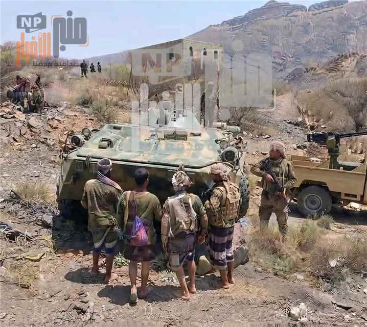 عاجل: غنائم جديدة بيد الجيش في موزع تعز بعد فرار ملي-شيا الح^وثي من مواقعها
