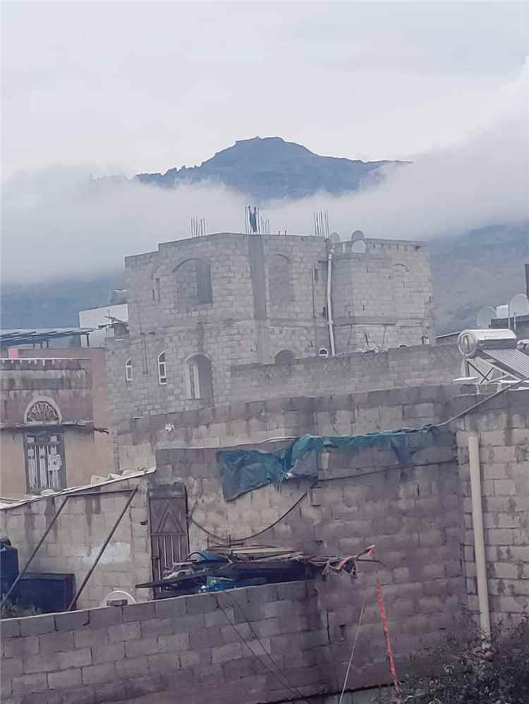 حمود هزاع يدعو لإنشاء شركة اتصالات حكومية عاجلة ويطالب بسحب قطاع الاتصالات من قبضة الح$وثي¥ين