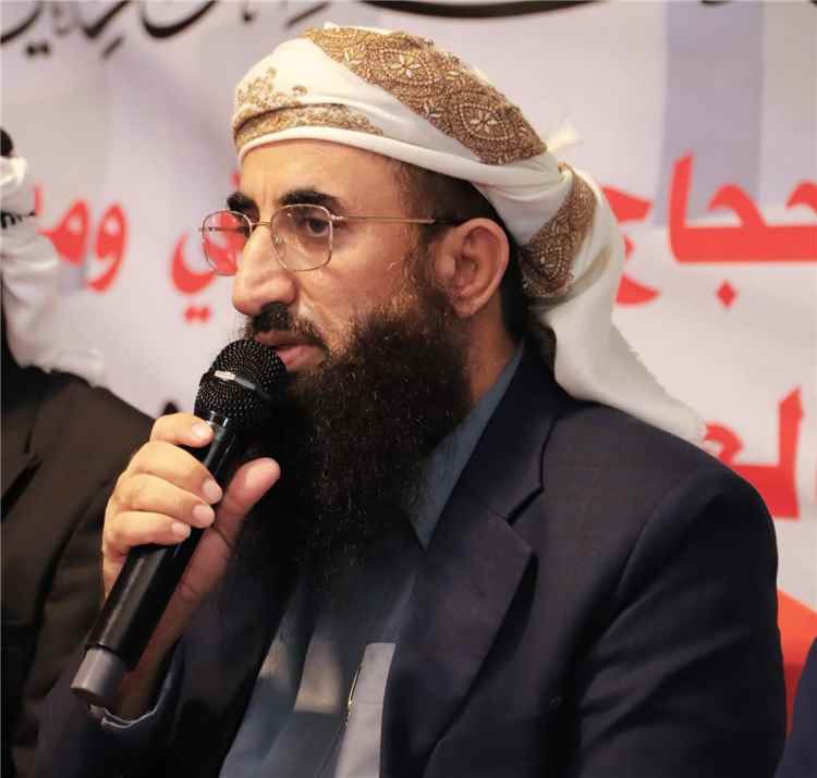 الوزير الوادعي للمقاتلين: اثبتوا واصبروا ورابطوا.. وإنما النصر بصبر ساعة