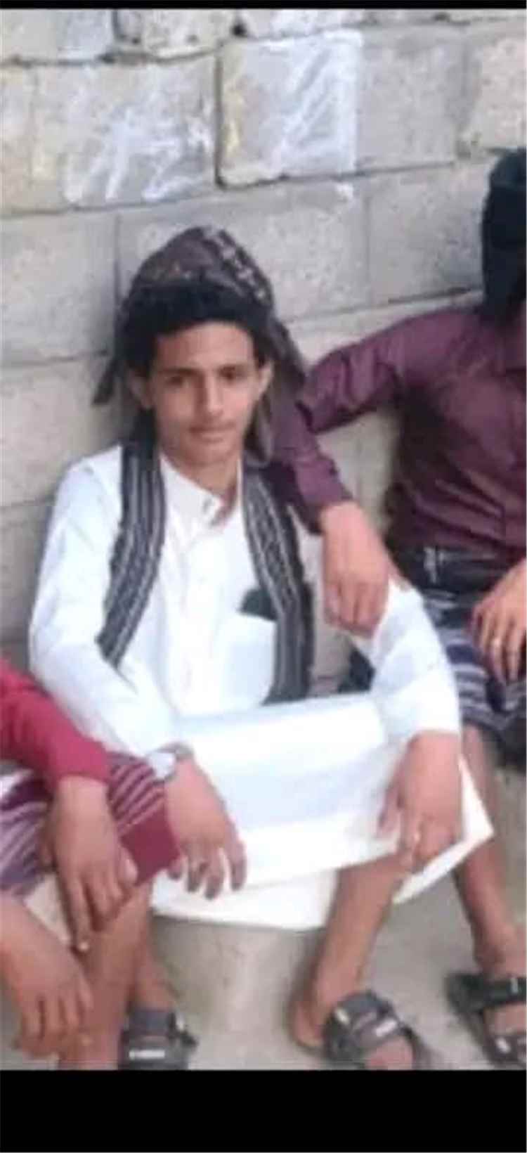 القائد محمد علي الحوشبي يعزّي باستشهاد البطل عمر موسى صالح حيدرة الحوشبي في جبهة الحد بيافع