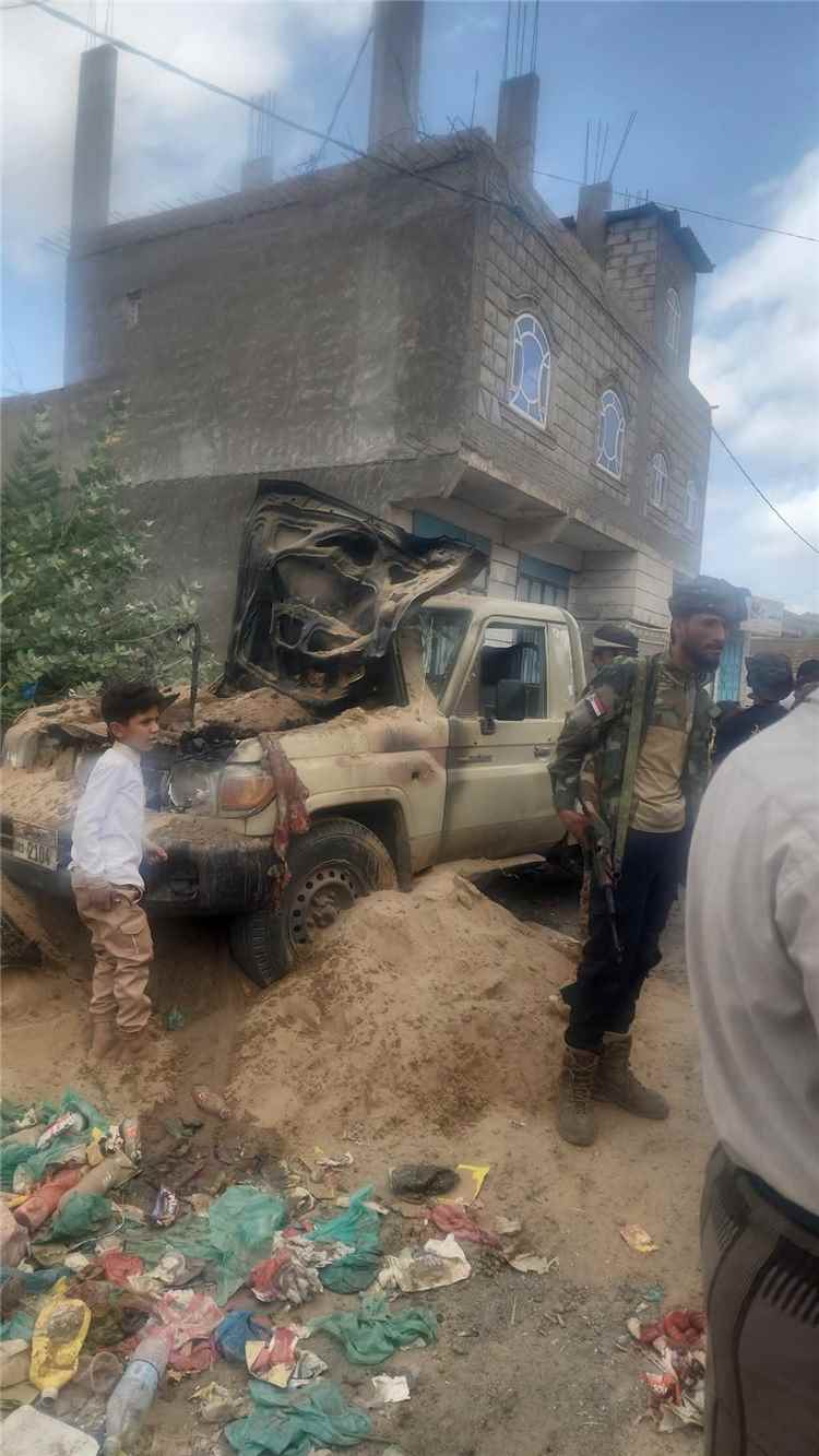عاجل:توتر في الضالع.. إعطاب طقم ومركبة تابعة لوزير الدفاع والوفد المرافق