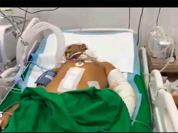مشاهد صادمة من مستشفى زايد بالمخا..الح~وثيين يقومون بإزالة الأكسجين عن الجرحى