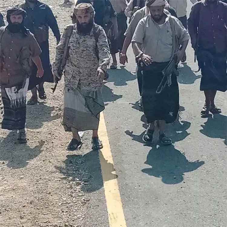 الشيخ عصام هزاع الصبيحي: انسحاب اللواء حمدي شكري من المخا عين الصواب وموقف يحمل حكمة القادة