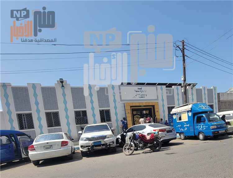 إشادة واسعة بأداء مدير الأحوال المدنية في المنصورة بعدن.. تسهيل للإجراءات وتسريع لإنجاز معاملات المواطنين