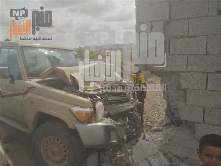 حادث مروري يتعرض له ركن مالية اللواء الخامس مشاة ومرافقوه