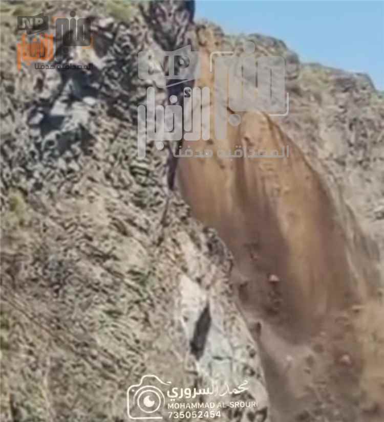 عاجل:صور أولية..شاهد لحظة انهيارات جديدة في تعز