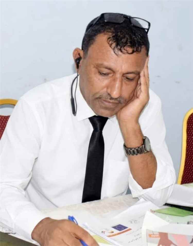 عاجل.. نجل الصحفي النعماني: توجيه بسجن والدي في أمن عدن بسبب كتاباته