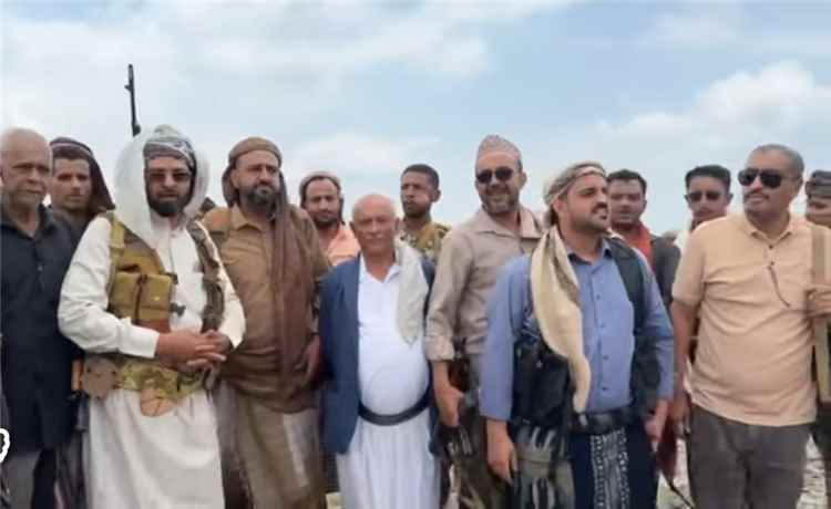 مشائخ ووجهاء الحجرية: «تركنا المجالس واتجهنا إلى المتارس».. ورسالة حازمة من جبهة راسن وجرداد
