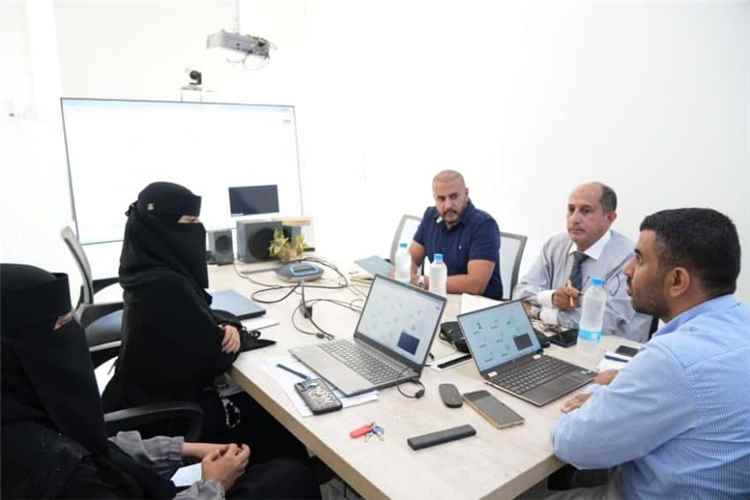 اجتماع في عدن يناقش التصور الفني والاستراتيجي لتطوير وتوحيد بنية نظام المعلومات الصحي.